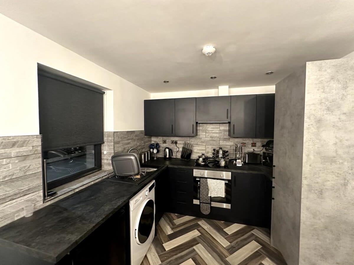Newark House - 1 Bed Apartment Peterborough Eksteriør billede